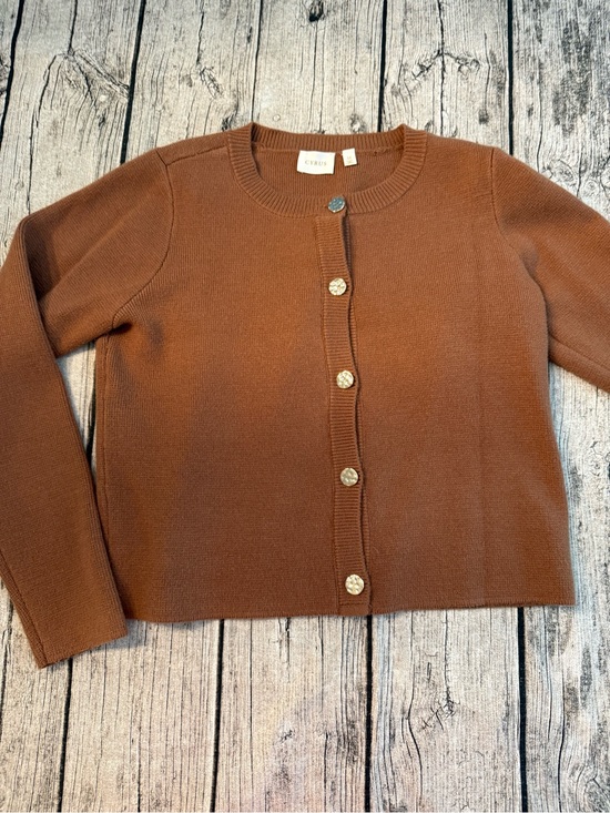 Cyrus Sweaters - New, gorgeous cardigan size M